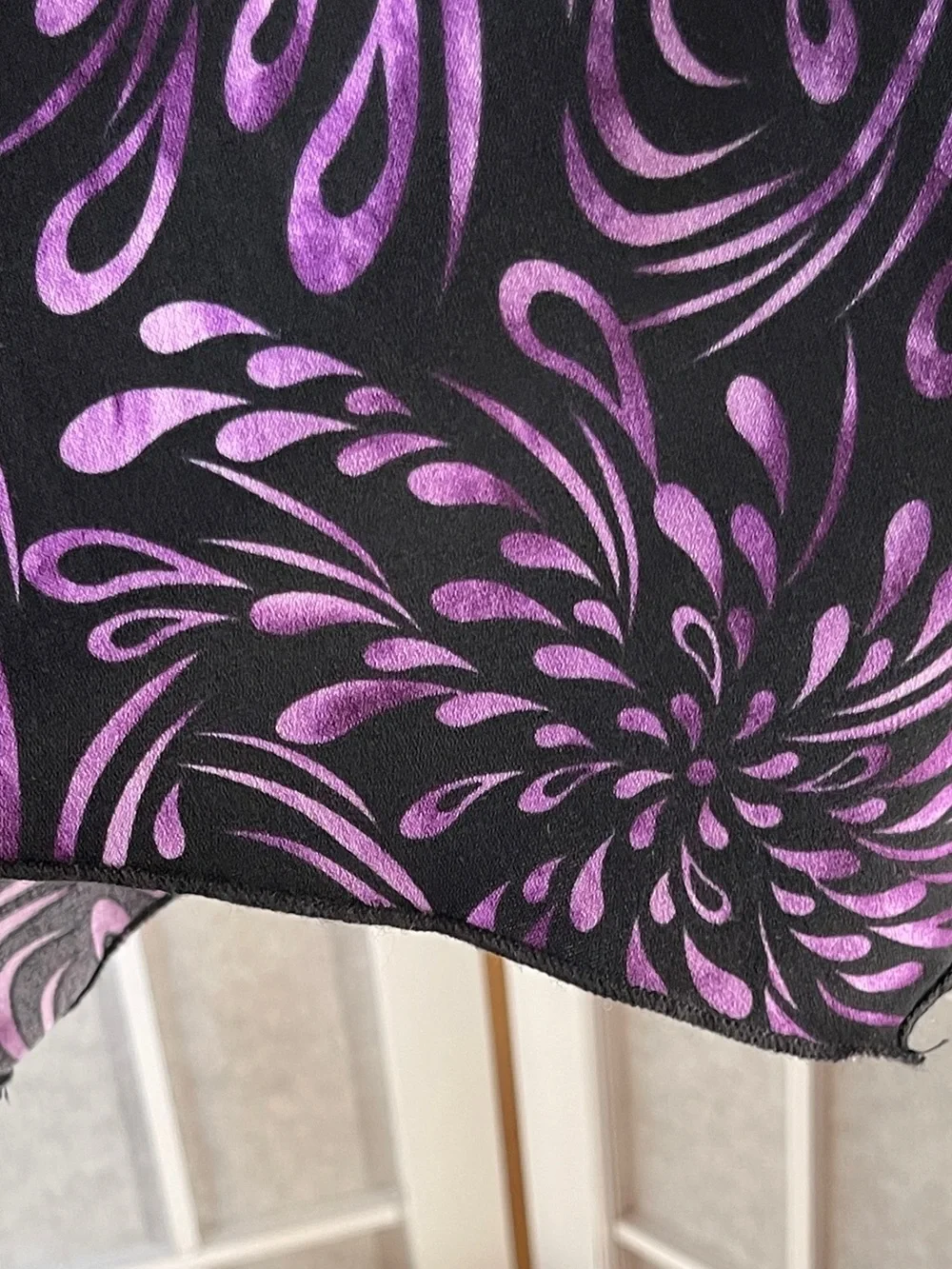 1x Sleeveless V-Neck Purple Swirl Print Stretchy Women's Top
